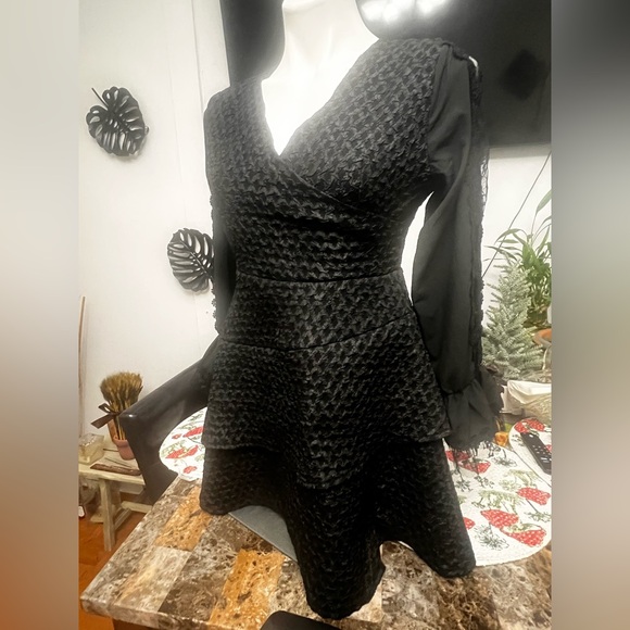 Dress OPS - Picture 2 of 7